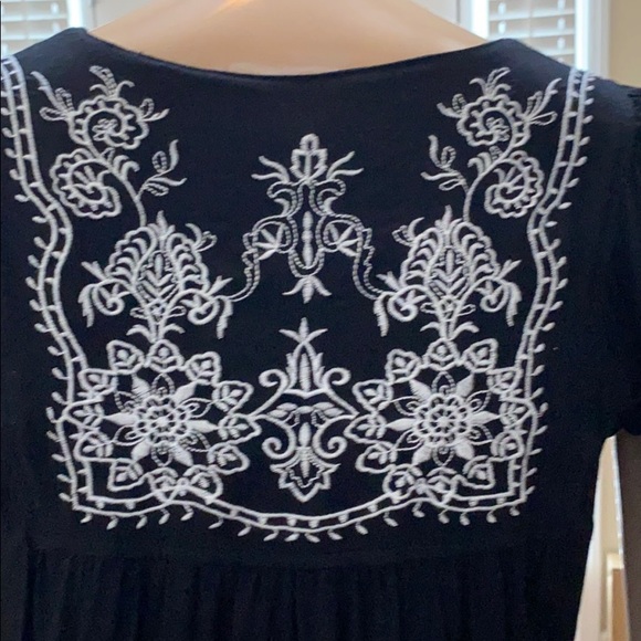 Embroidered mini dress/tunic - Picture 6 of 8